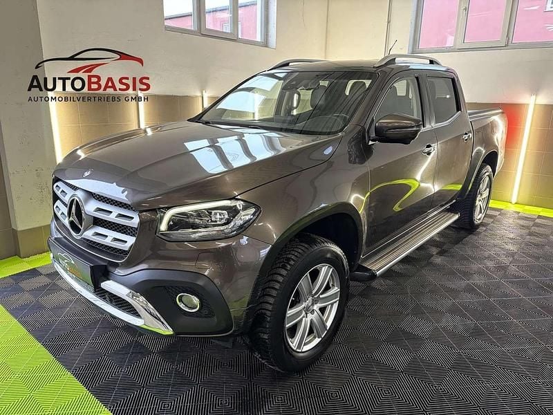 Braun Gebraucht 2017 Mercedes X250 Abholung | € 22.990 - Bild 1/4