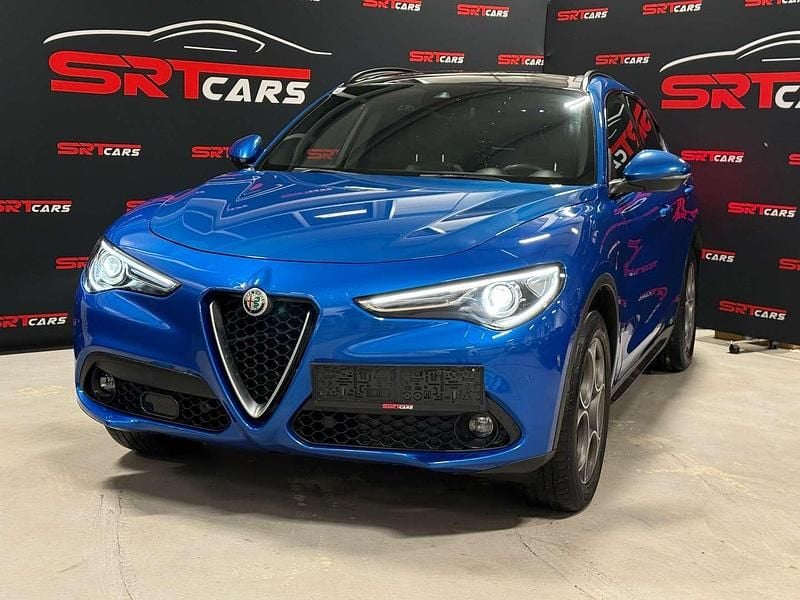 Gebraucht Alfa Romeo Stelvio Super 209 PS (153 kW) 2018 Blau SUV