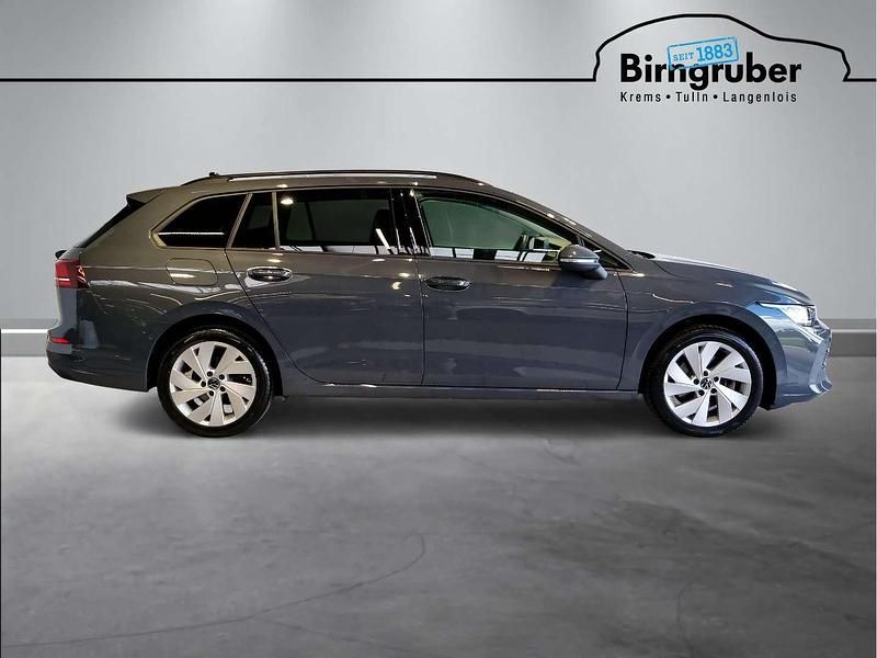 Gebraucht VW Golf VIII Business 116 PS (85 kW) 2025 Grau Kombi