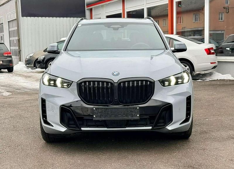 Gebraucht BMW X5 M 313 PS (230 kW) 2025 Grau SUV