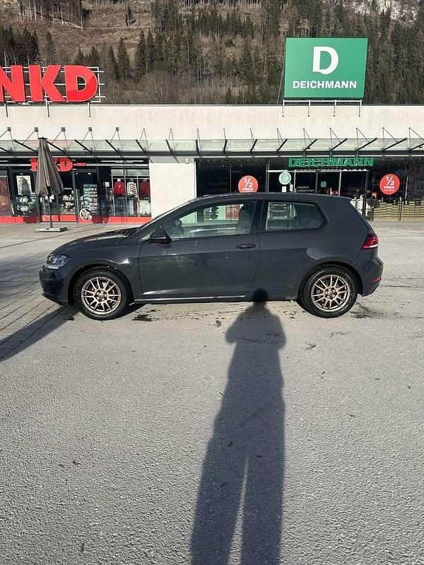 Gebraucht VW Golf VII 86 PS (63 kW) 2018 Limousine