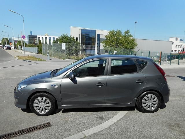 Verkauft Hyundai i30 1 4 CVVT ISG Euro gebraucht 2010