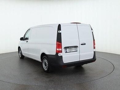 Gebraucht Mercedes Vito 163 PS (119 kW) 2021 Arktikweiß Van