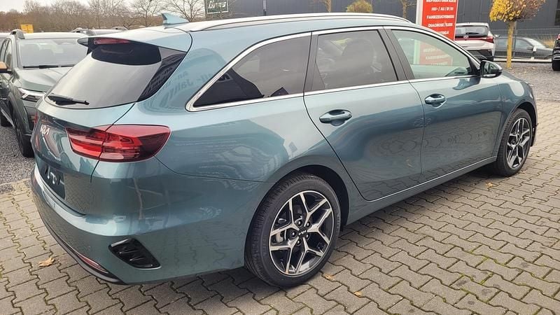 Neu Kia Ceed Sportswagon 140 PS (102 kW) 2025 Kombi