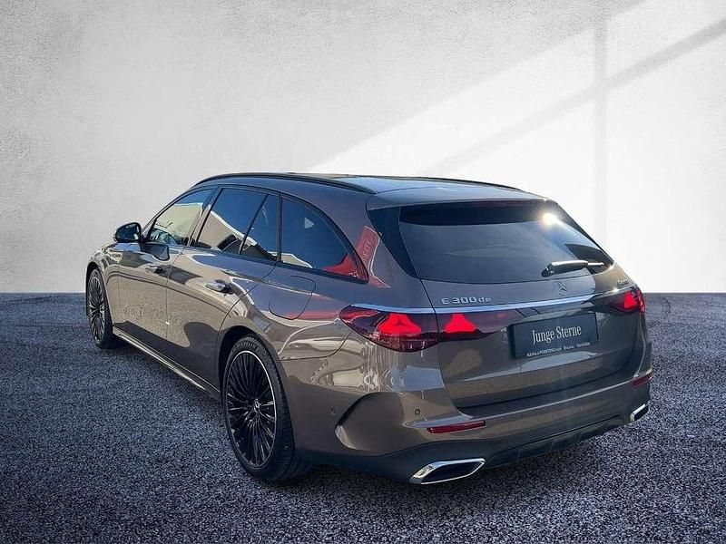 Gebraucht Mercedes E300 AMG 197 PS (144 kW) 2024 Braun Kombi