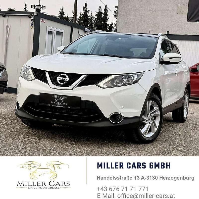 Weiß Gebraucht 2014 Nissan Qashqai 360º SUV | € 10.990 (Fairer Preis) - Bild 1/4