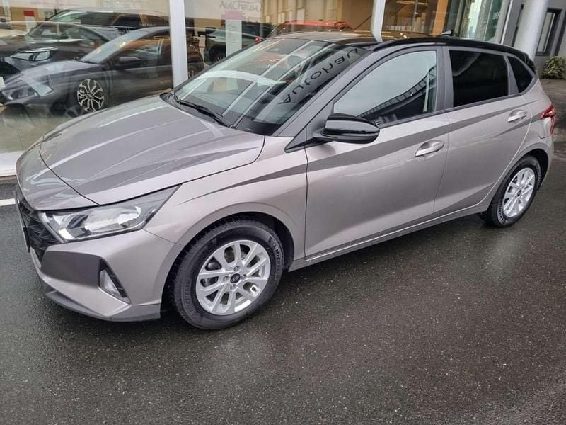 Gebraucht Hyundai i20 84 PS (61 kW) 2021 Schwarz Kleinwagen