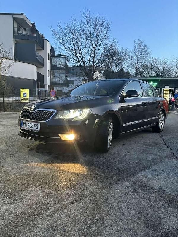 Gebraucht 2014 Skoda Superb Elegance Limousine | € 9.500 (Superpreis) - Bild 1/4