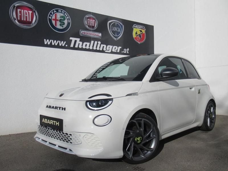Neu Abarth 500e Turismo 114 kW (155 PS) 2026 Weiß Kleinwagen