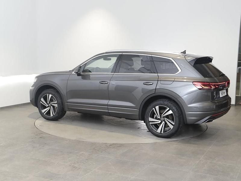 Gebraucht VW Touareg Elegance 381 PS (280 kW) 2025 Mittelgrau  metallic SUV