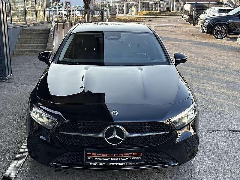 Gebraucht Mercedes A180 Progressive 136 PS (100 kW) 2023 Schwarz Limousine