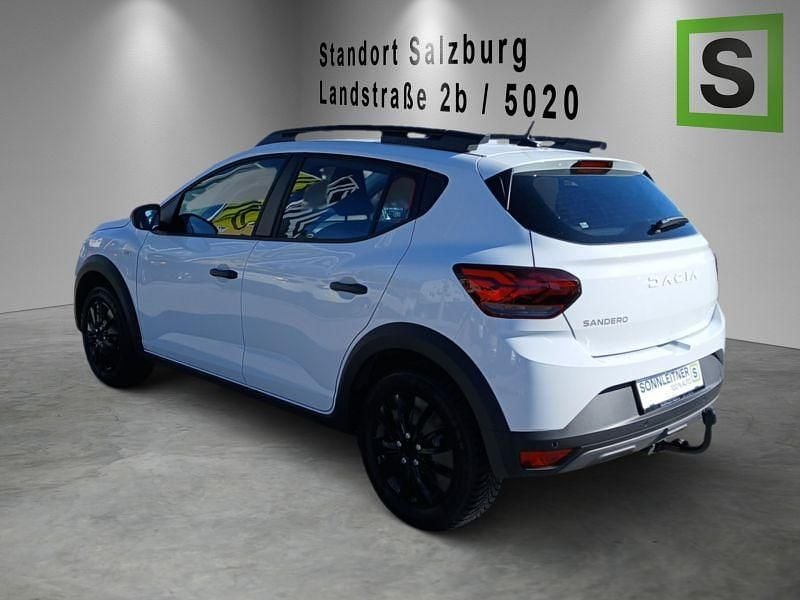 Gebraucht Dacia Sandero Essentiel 91 PS (66 kW) 2025 Weiß Kleinwagen