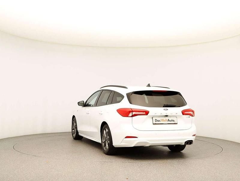 Gebraucht Ford Focus ST 125 PS (91 kW) 2021 Weiß Kombi