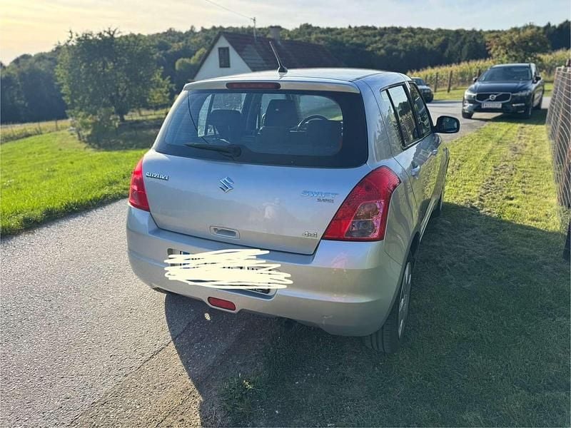 Gebraucht Suzuki Swift GL 90 PS (66 kW) 2008 Silber Kleinwagen