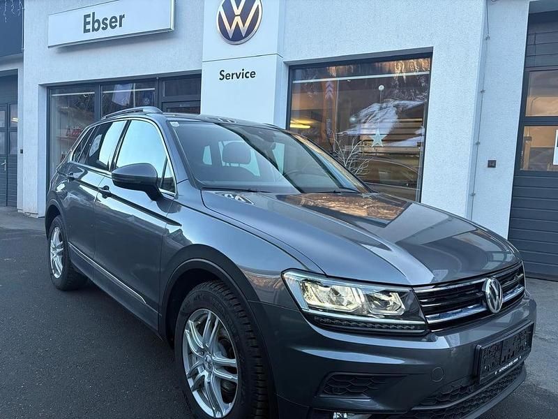 Silber metallic Gebraucht 2019 VW Tiguan Comfortline SUV | € 18.990 (Superpreis) - Bild 1/4