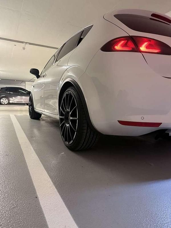 Gebraucht 2008 Seat Leon Stylance Limousine | € 7.400 - Bild 1/4