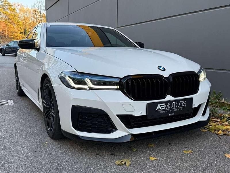 Gebraucht BMW 520 M Sport 190 PS (139 kW) 2018 Weiß Limousine