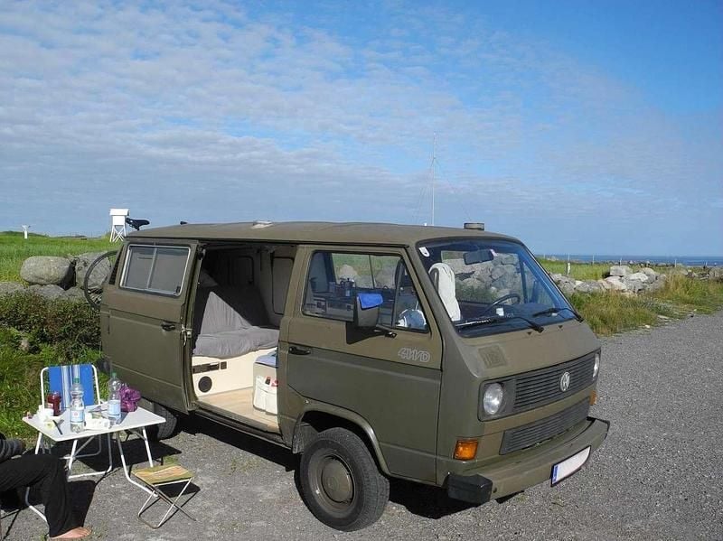 Grün Gebraucht 1991 VW T3 Van | € 22.500 - Bild 1/4