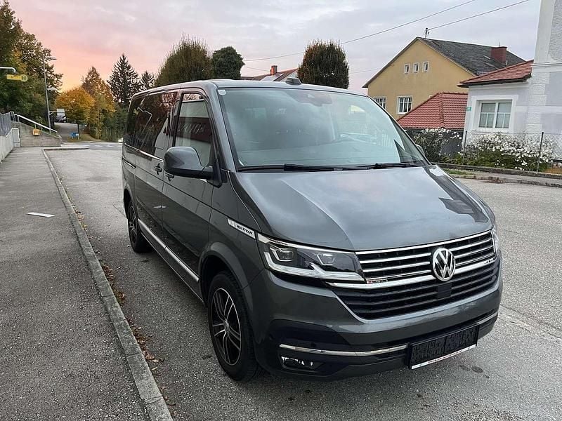 Grau Gebraucht 2021 VW Multivan Van | € 51.000 (Superpreis) - Bild 1/4