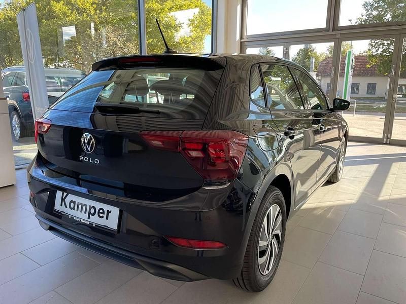 Gebraucht VW Polo Life 95 PS (69 kW) 2023 Schwarz  metallicperleffektno Limousine