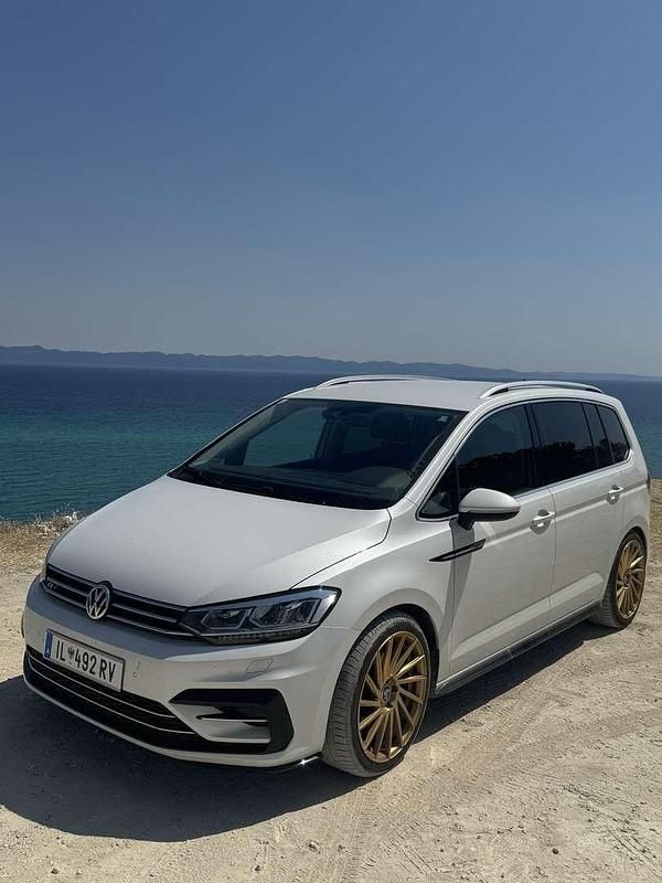 Gebraucht VW Touran Highline 190 PS (139 kW) 2017 Weiß Van / Kleinbus