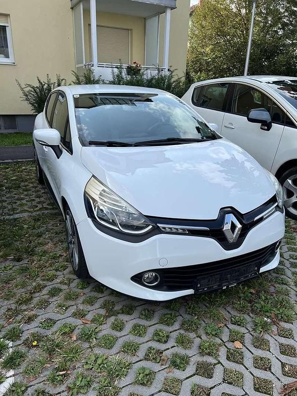 Gebraucht Renault Clio IV 90 PS (66 kW) 2015 Weiß Limousine