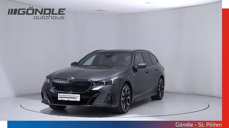 Gebraucht BMW 540 Efficient Dynamics 286 PS (210 kW) 2025 Grau Kombi
