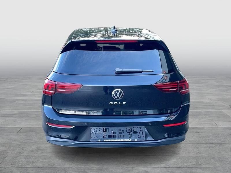 Neu VW Golf VIII 115 PS (84 kW) 2026 Schwarz  metallic