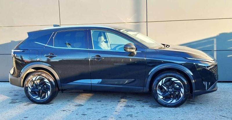 Gebraucht Nissan Qashqai N-Connecta 158 PS (116 kW) 2024 Schwarz SUV