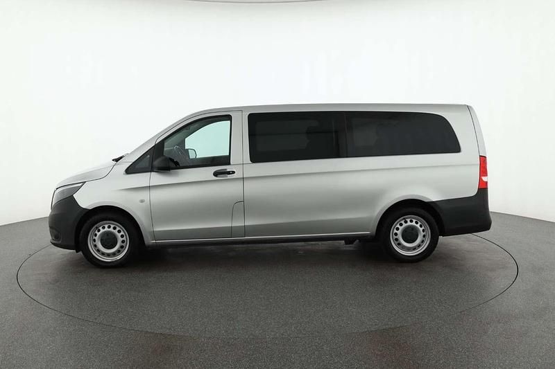Gebraucht Mercedes Vito 190 PS (139 kW) 2021 Silber Van