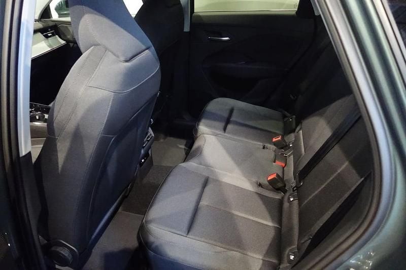 Neu Audi Q3 204 PS (150 kW) 2026 Dunkelgrün metallic SUV