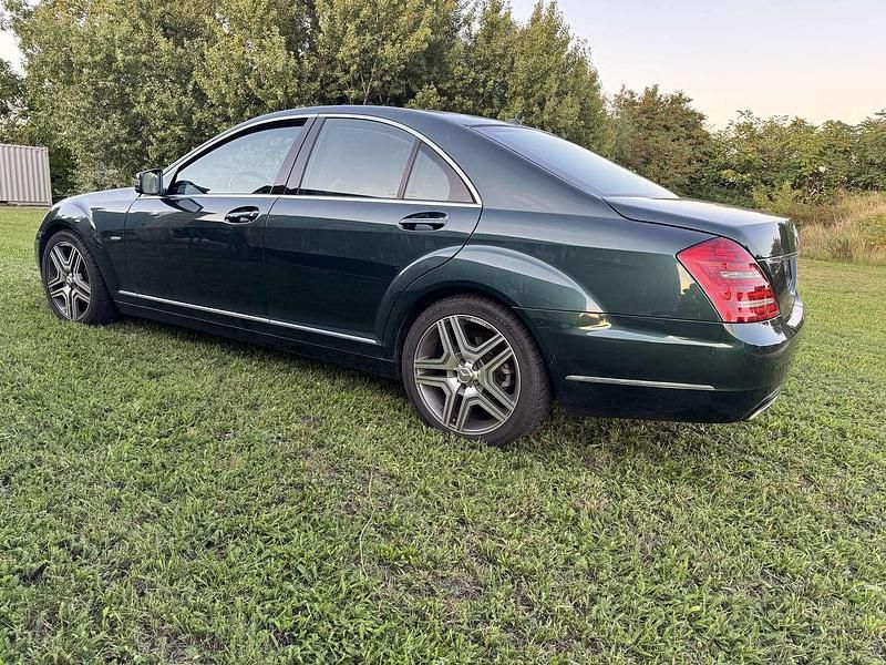 Gebraucht Mercedes S350 150 PS (110 kW) 2010 Grün Limousine