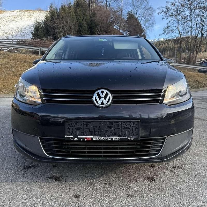 Gebraucht VW Touran Trendline 105 PS (77 kW) 2011 Van / Kleinbus