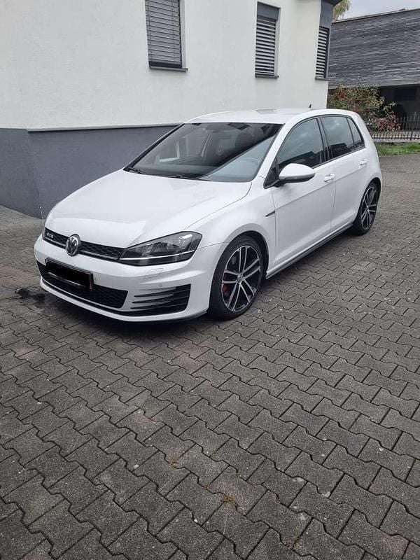 Gebraucht VW Golf VII GTD 184 PS (135 kW) 2017 Weiß Limousine
