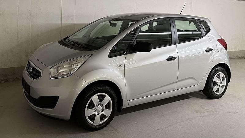 Gebraucht Kia Venga Attract 90 PS (66 kW) 2012 Grau Kleinwagen