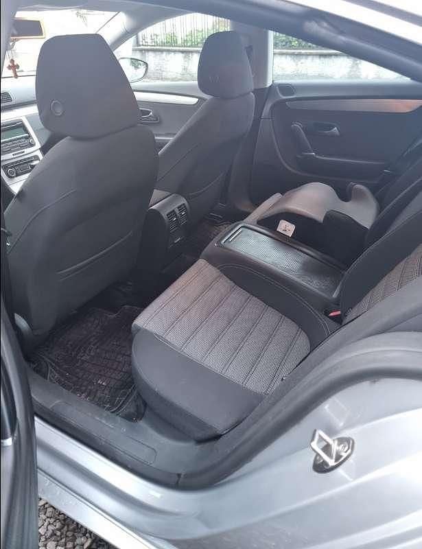 Gebraucht VW Passat 140 PS (102 kW) 2010 Silber Limousine