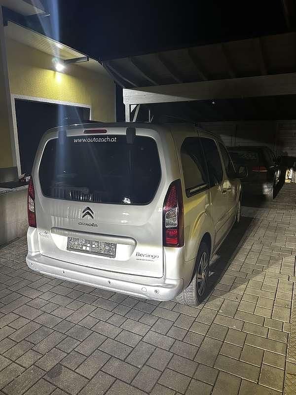 Gebraucht Citroën Berlingo Tendance 92 PS (67 kW) 2013 Grau Van / Kleinbus