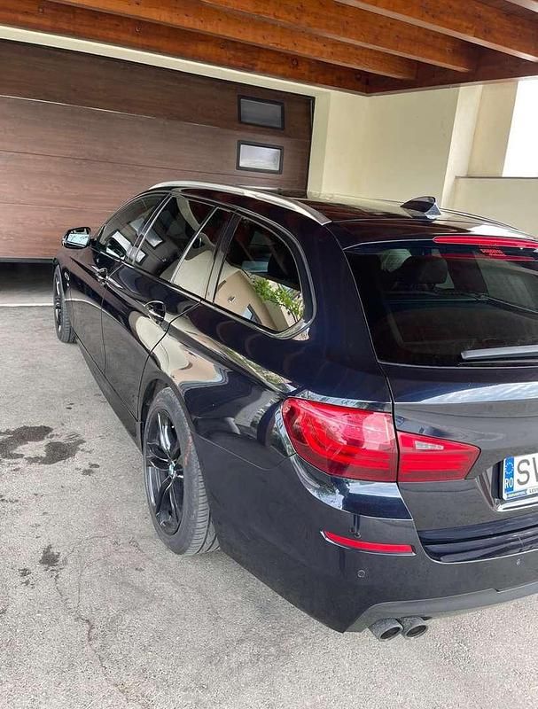 Gebraucht BMW 520 190 PS (139 kW) 2016 Blau Limousine