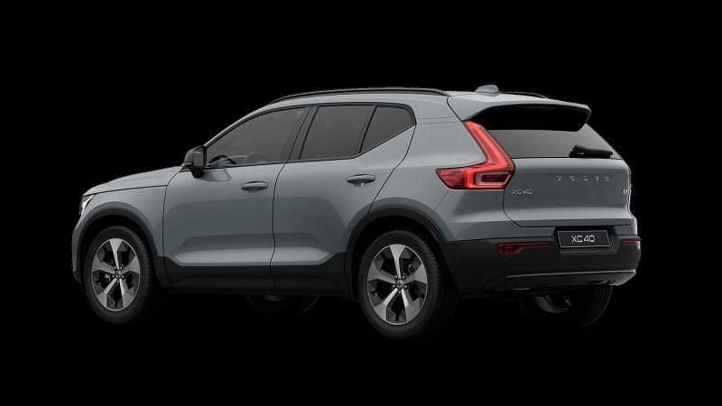 Neu Volvo XC40 Plus 163 PS (119 kW) 2026 Grau SUV