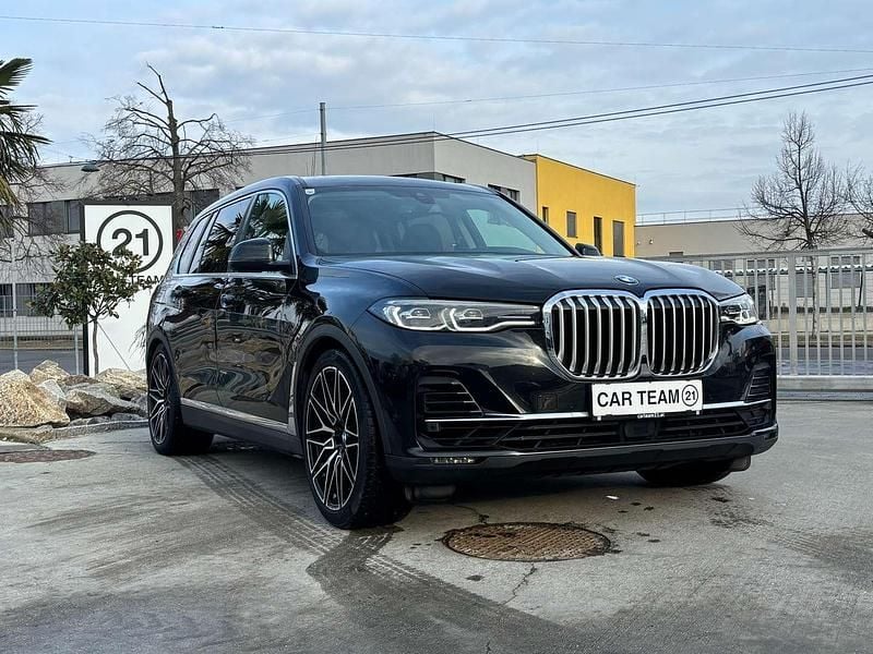 Gebraucht BMW X7 Sport Line 265 PS (194 kW) 2021 Schwarz SUV