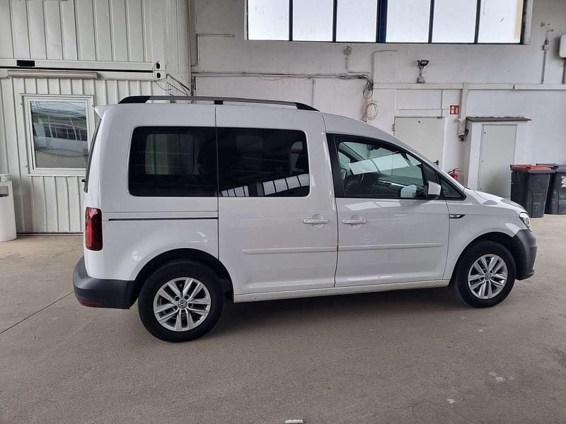 Gebraucht VW Caddy 102 PS (75 kW) 2020 Weiß Van / Kleinbus