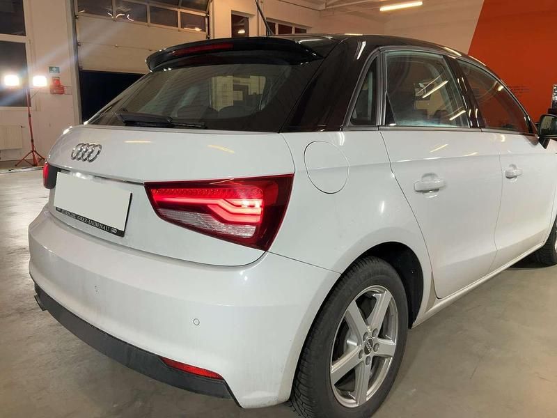 Gebraucht Audi A1 Sportback 95 PS (69 kW) 2017 Weiß Kleinwagen