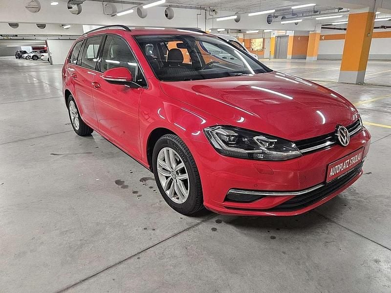 Gebraucht VW Golf VII Highline 116 PS (85 kW) 2017 Rot Limousine