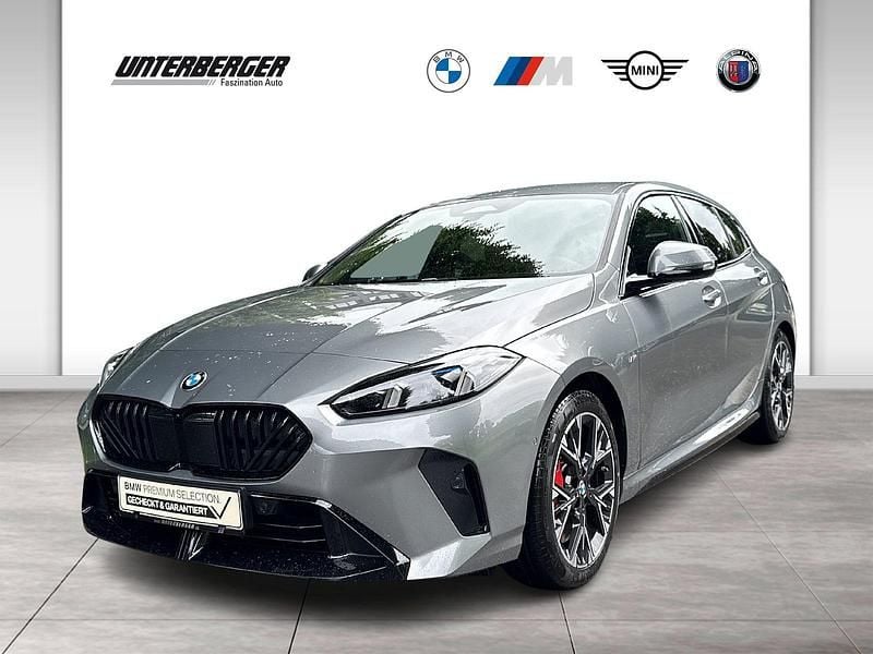 Grau Gebraucht 2024 BMW 120 M Sport Kleinwagen | € 36.550 - Bild 1/4