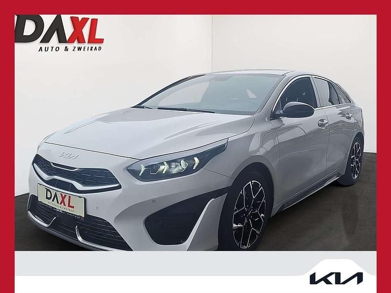 Weiß Gebraucht 2022 Kia ProCeed GT-Line Kombi | € 19.650 - Bild 1/4