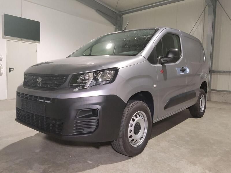 Neu Peugeot Partner 131 PS (96 kW) 2025 Grau Van / Kleinbus