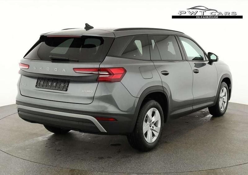 Neu Skoda Kodiaq Selection 150 PS (110 kW) 2025 Grau SUV