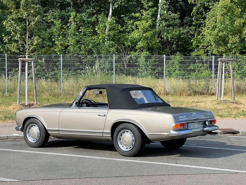Gebraucht Mercedes SL280 170 PS (125 kW) 1968 Grau Cabrio