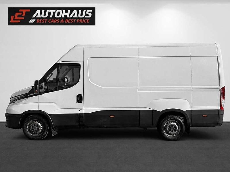 Gebraucht Iveco Daily 170 PS (125 kW) 2019 Weiß Van