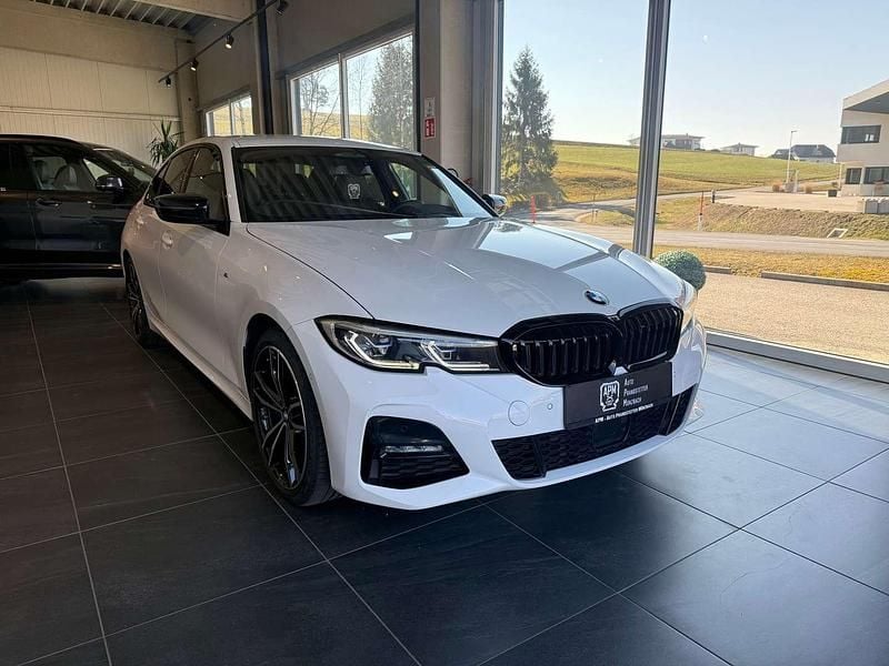 Gebraucht BMW 320 M Sport 190 PS (139 kW) 2020 Weiß Limousine